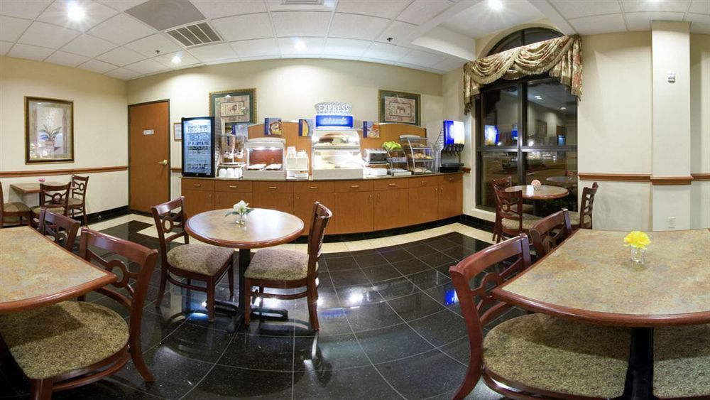 Holiday Inn Express & Suites Houston - Memorial Park Area By Ihg Dış mekan fotoğraf