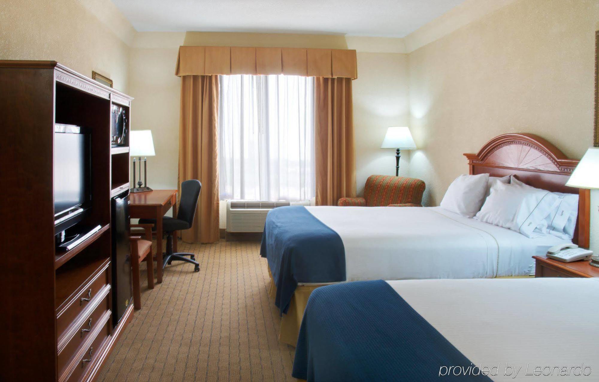 Holiday Inn Express & Suites Houston - Memorial Park Area By Ihg Oda fotoğraf