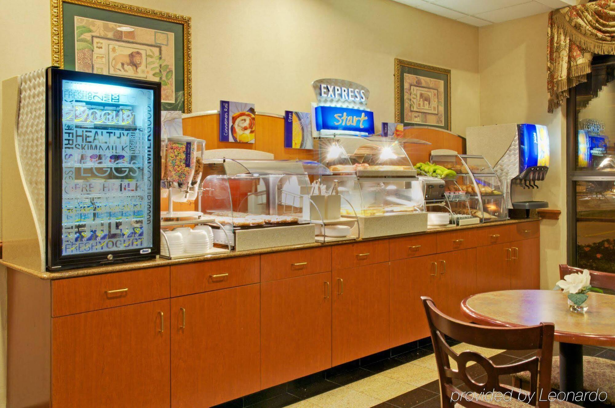Holiday Inn Express & Suites Houston - Memorial Park Area By Ihg Dış mekan fotoğraf