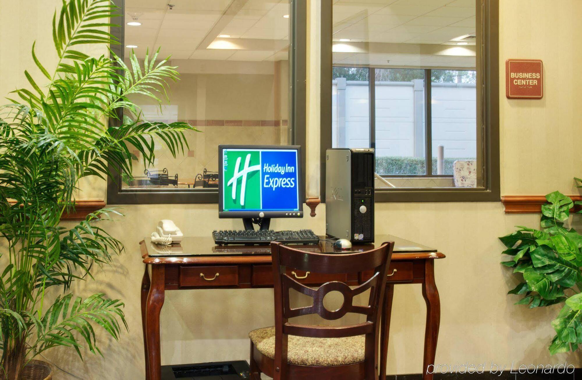 Holiday Inn Express & Suites Houston - Memorial Park Area By Ihg Dış mekan fotoğraf